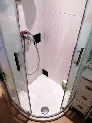 Dusche, Haartrockner