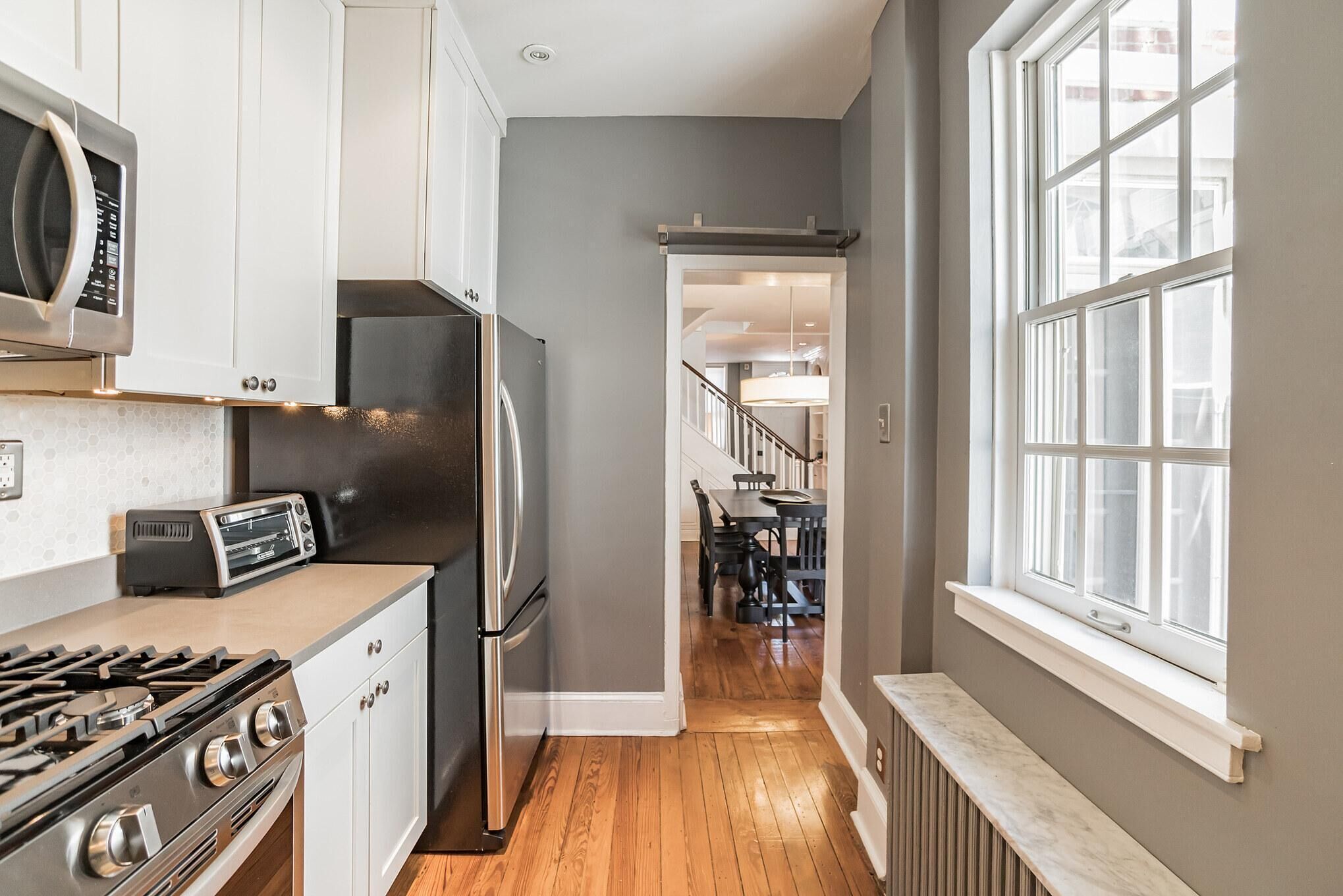 Society Hill Historic Home (4 bedroom)