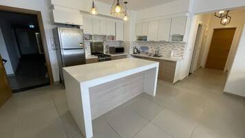 Elite Apartment | Private kitchen | Electric kettle