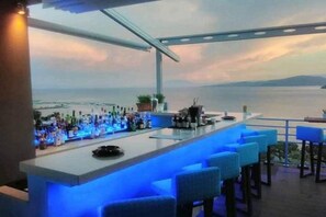 Bar (di hartanah)