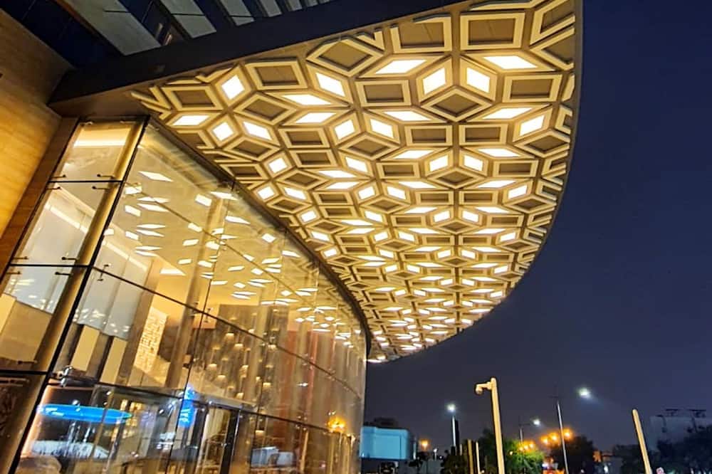 The Bentley Luxury Hotel and Suites