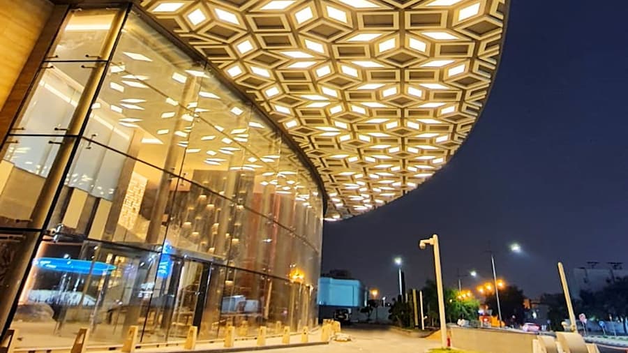 The Bentley Luxury Hotel and Suites
