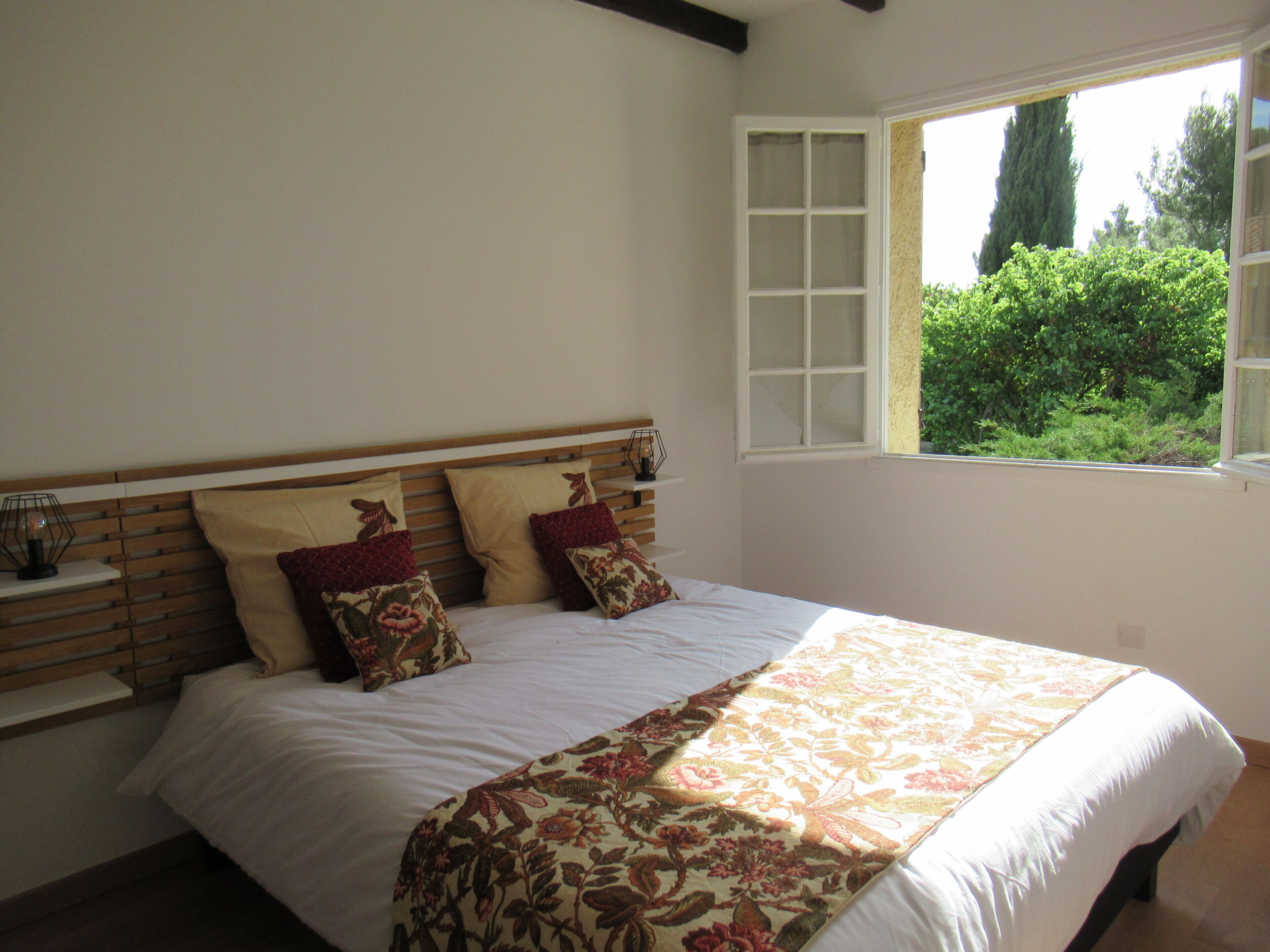 4 chambres, Wi-Fi gratuit, draps fournis