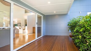 Terrace/patio - Sapphire Sands - Pet Friendly - Community Pool (Callala Beach)