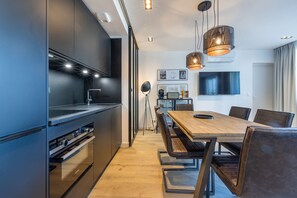 Fridge, microwave, oven, dishwasher - Atelier, 2BR/2BA, 6 people (París)