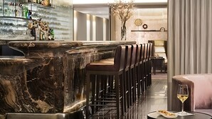 Bar (on property) - Great Place To Enjoy! 2 Spacious Units, Close To Parks/Broadway, Pet-friendly! (New York)
