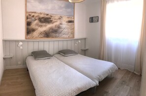 2 bedrooms, desk, iron/ironing board, free WiFi