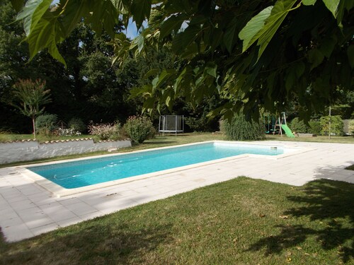 Grand Terrain Piscine