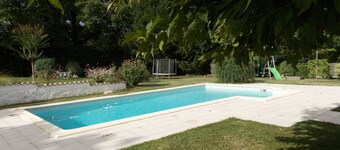 Grand Terrain Piscine