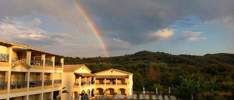 Alberca al aire libre por temporada