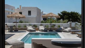 Deluxe Apartment, 1 Queen Bed with Sofa bed, Pool View | Terrace/patio