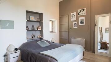 3 habitaciones, cuna de viaje, wifi gratis y ropa de cama