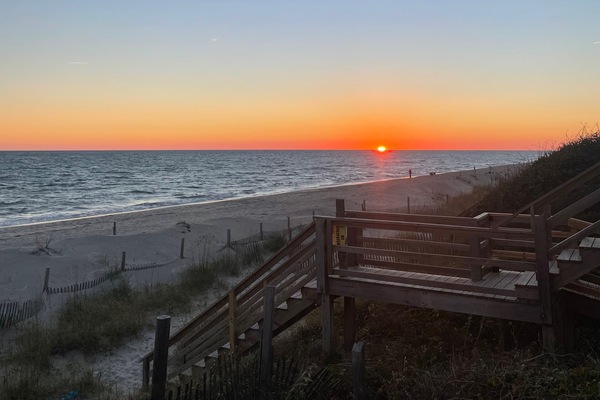 Accommodatie ligt op het strand, ligstoelen