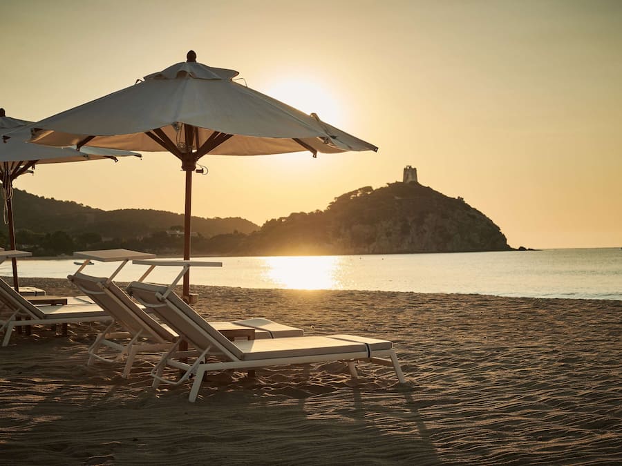 Playa privada, traslado desde/hacia la playa gratis