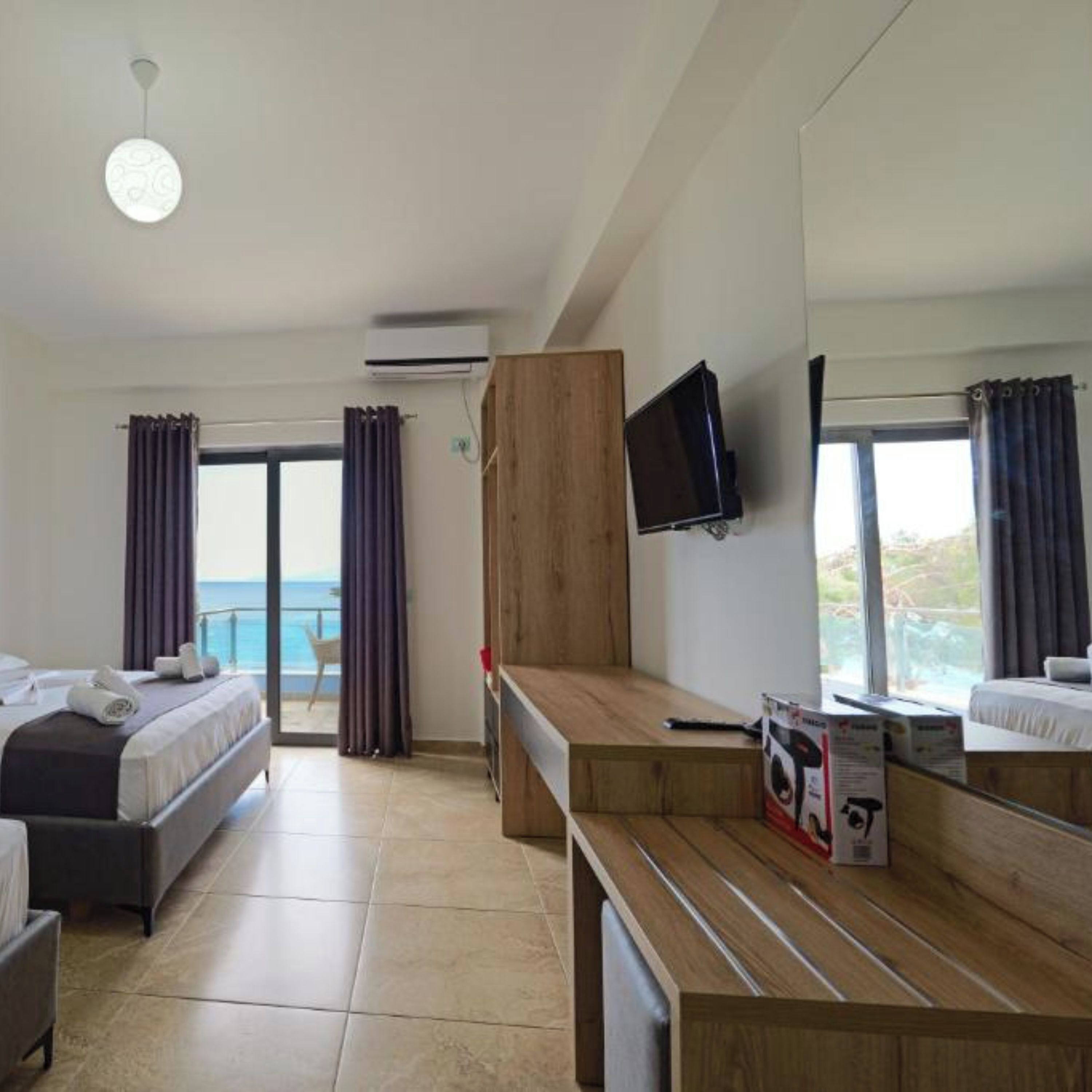 Photo - Hotel Esmerald Ksamil