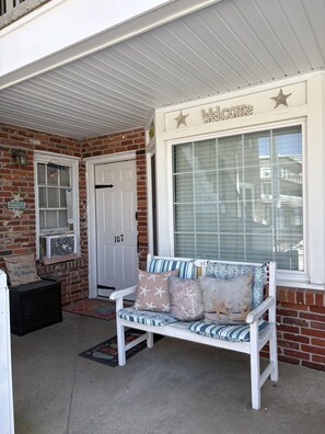 Exterior detail - BEACH GETAWAY!! 🏖🏖🏖 (Wildwood Crest)