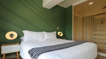 1 dormitori, planxa i posts de planxar, wifi i roba de llit