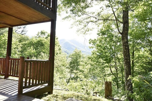 Black Bell-Mountain Top View-High speed internet