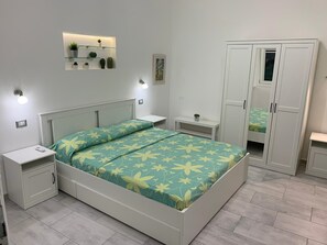 1 quarto, cofres nos quartos, ferros/tábuas de passar roupa, Wi-Fi