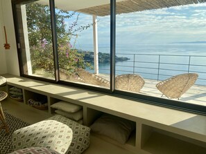 Interior - Exclusive & stylish villa. Concierge service included (Roses)