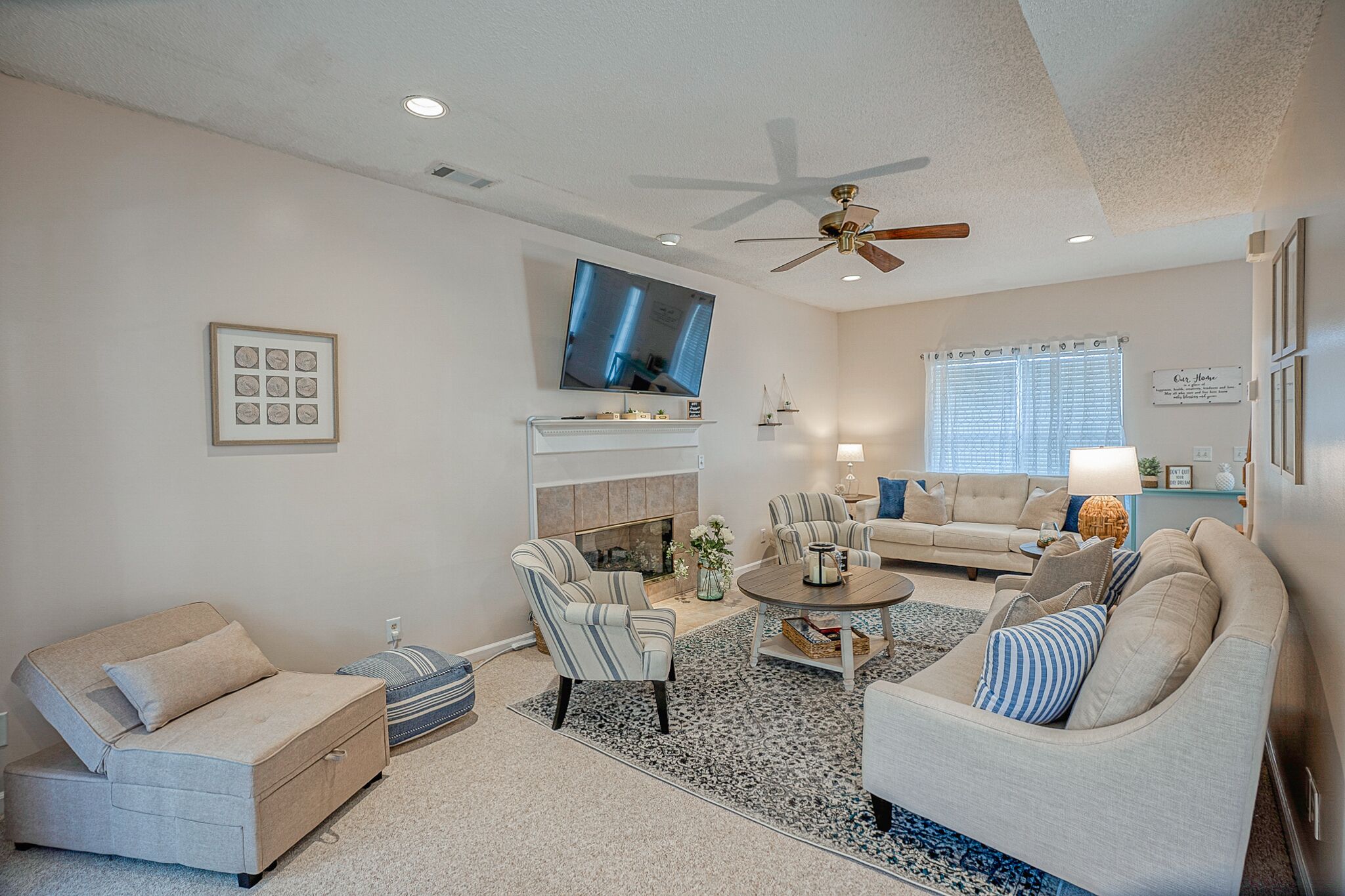 Three Bedrooms - Golf Cart and Amenity Cards Available