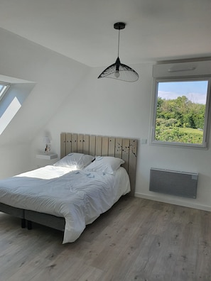 3 chambres, bureau, lit parapluie, Wi-Fi