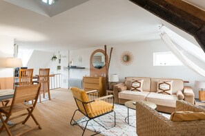 Flat-screen TV - Le Teck - Joli Duplex au cœur de Deauville (Deauville)