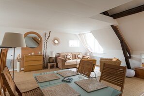 Flat-screen TV - Le Teck - Joli Duplex au cœur de Deauville (Deauville)