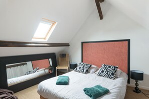 2 bedrooms, free WiFi, bed sheets