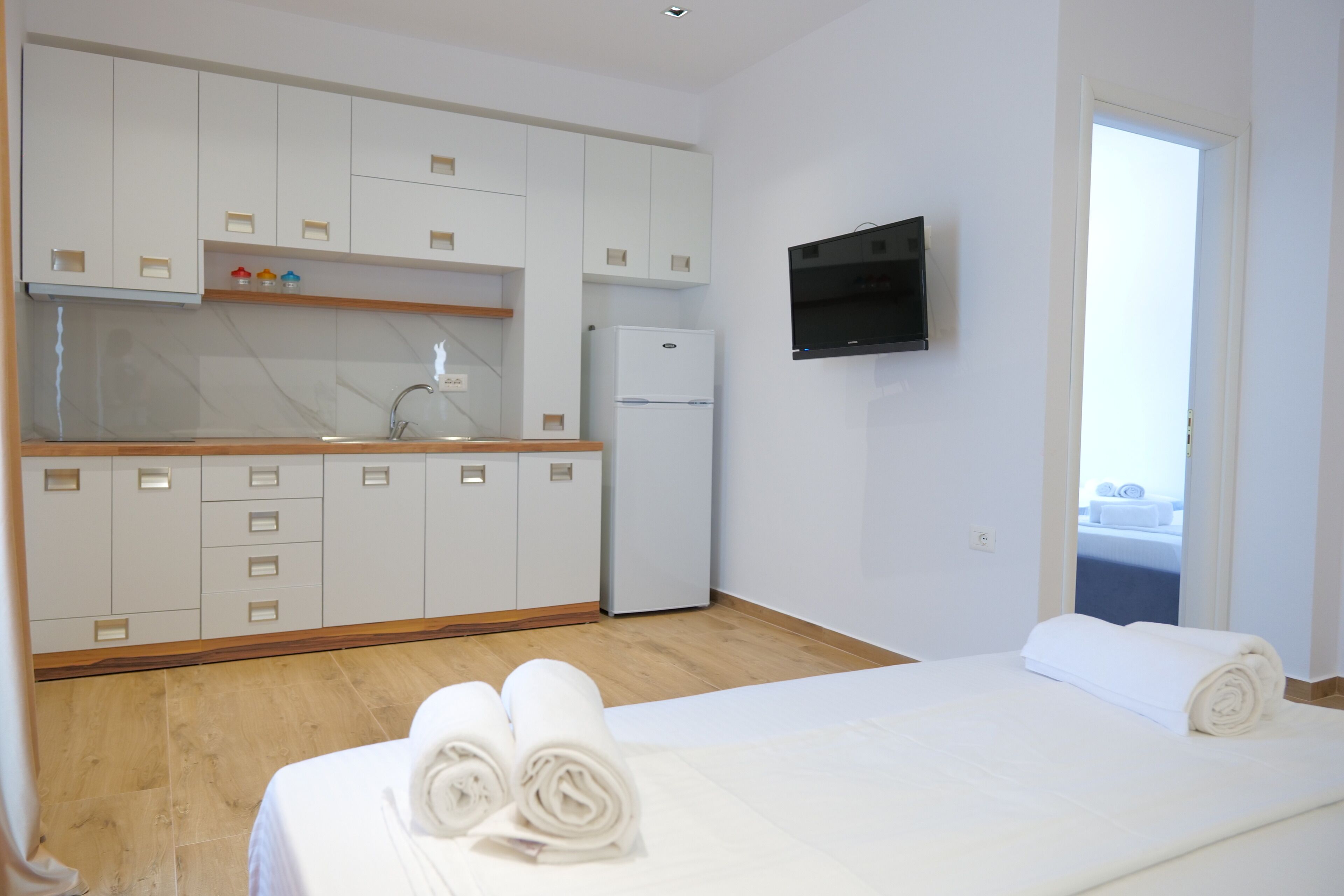 Photo - Summer Point Hotel