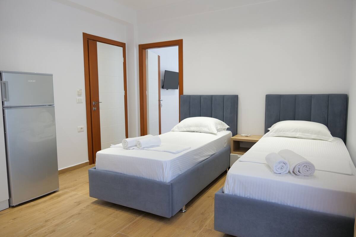 Familien-Vierbettzimmer | Schreibtisch, schallisolierte Zimmer, Bügeleisen/Bügelbrett