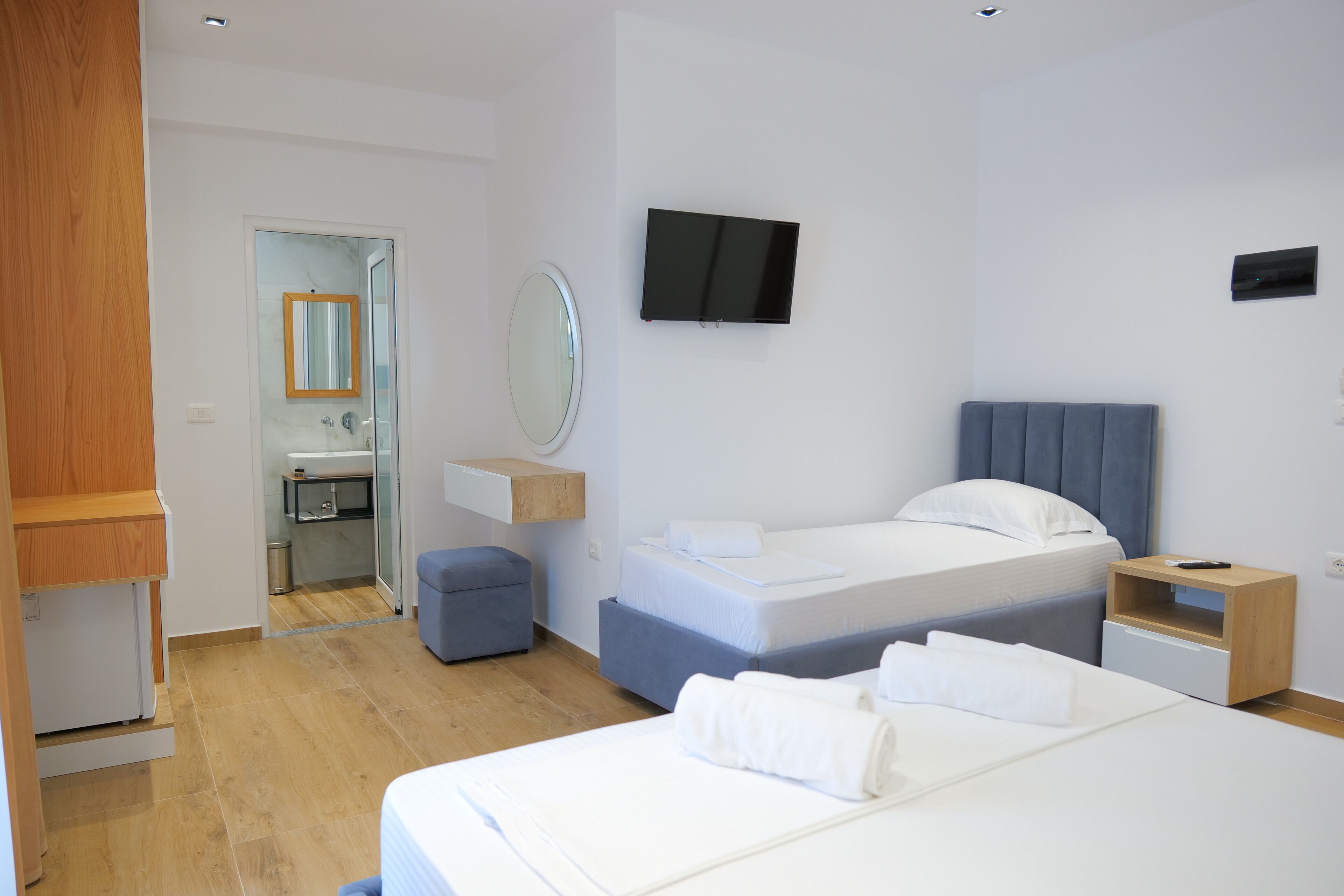 Photo - Summer Point Hotel