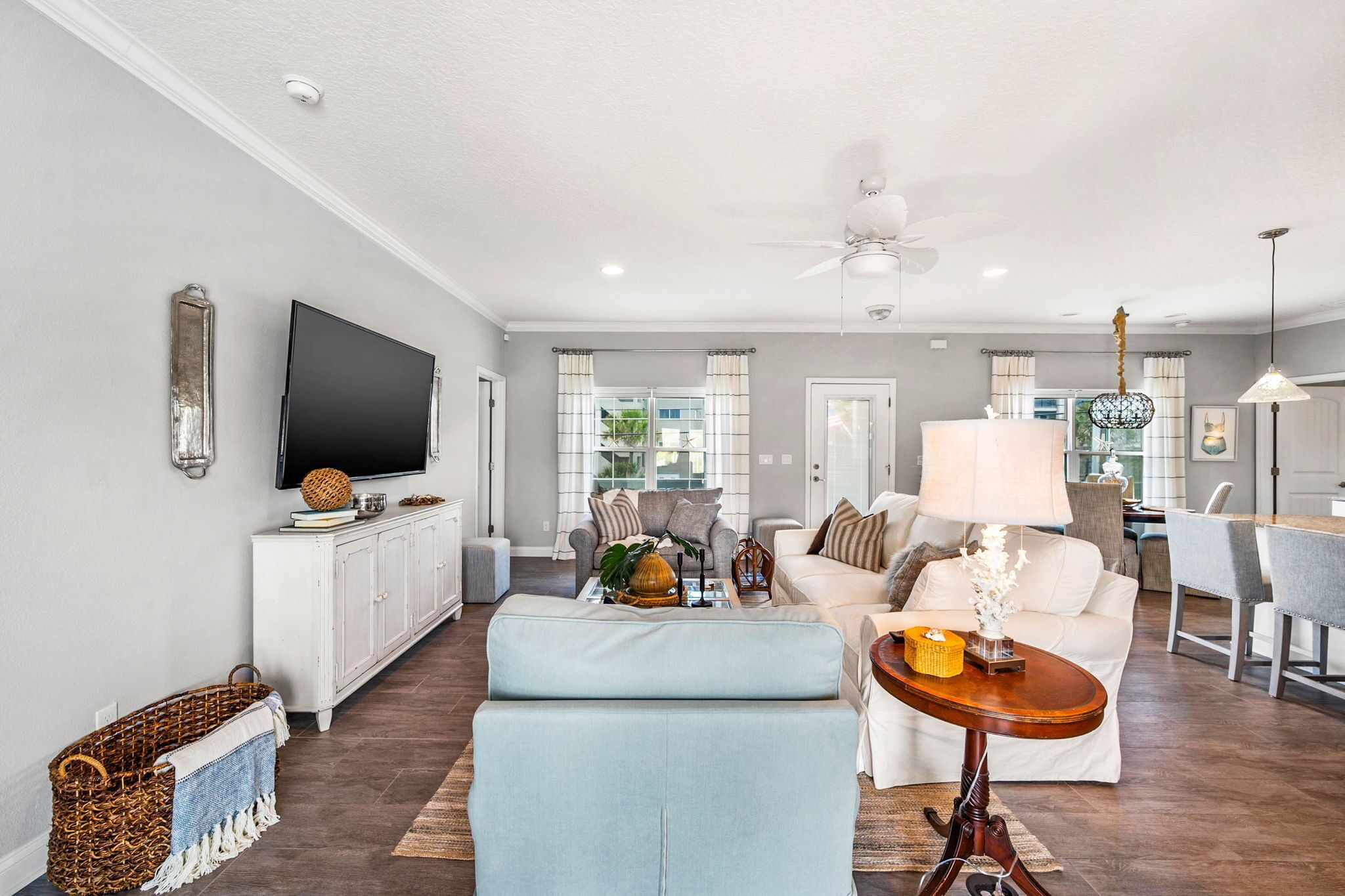 Spacious house w ocean views ! Pics of new bedrooms and bathrooms are posted 