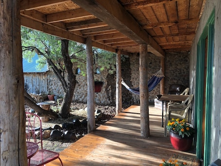 Outdoor dining. Cowboy School House Cabin