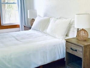 2 bedrooms, iron/ironing board, travel cot, free WiFi