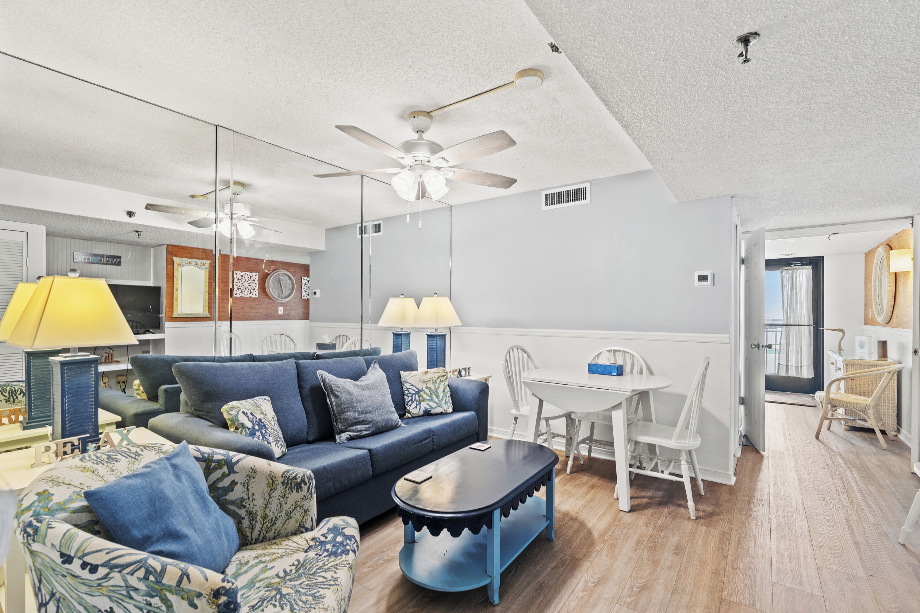 テレビ、ステレオ