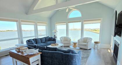 Sunrise-Sunset Views From Waterfront Home w/ Elevator (just renovated)