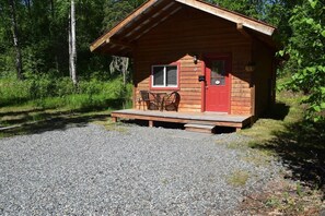Cabane Supérieure, salle de bains attenante (Birch Cabin) | Extérieur