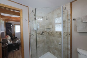 Superior Cabin, Ensuite (Birch Cabin) | Bathroom | Shower, hair dryer, towels, soap