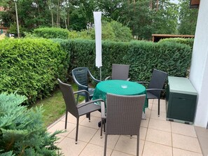 تناول الطعام بالخارج