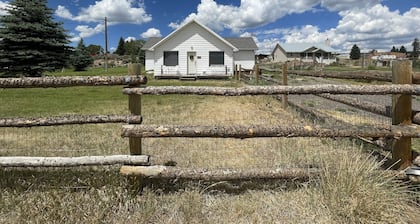 Callie's Cottage- Cottage stay between Bryce and Zion