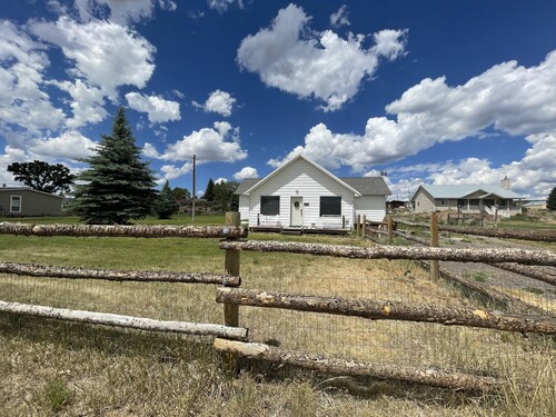 Callie's Cottage- Cottage stay between Bryce and Zion
