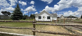 Callie's Cottage- Cottage stay between Bryce and Zion