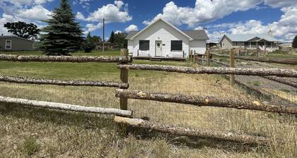 Callie's Cottage- Cottage stay between Bryce and Zion