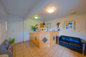 Reception - Budget 8 Motel John Day (John Day)