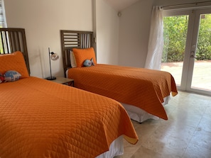2 bedrooms, travel cot, WiFi, bed sheets