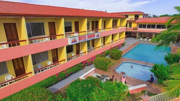 Exterior - Hotel Yadran (Puntarenas)