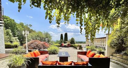 Welcome to @ViewLaneVilla "Insta/IG" NJ Mediterranean Villa with Lake Views