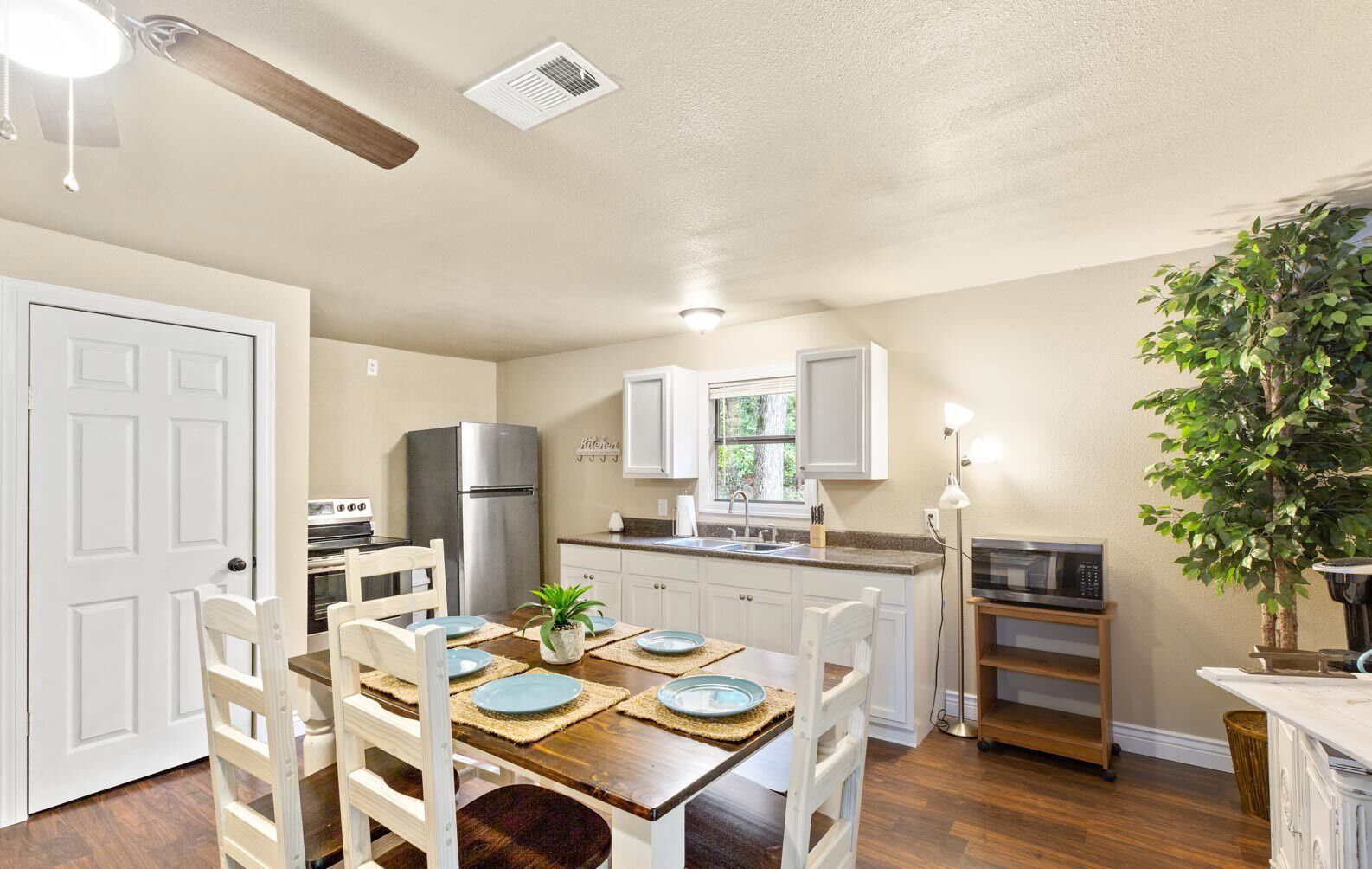 Cabin in Ouachita Mountains near State Park