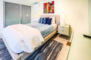 3 bedrooms, desk, iron/ironing board, free WiFi